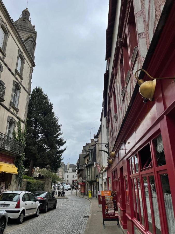 Appartement 2 Pieces Centre De Vannes Avec Parking Prive Zewnętrze zdjęcie